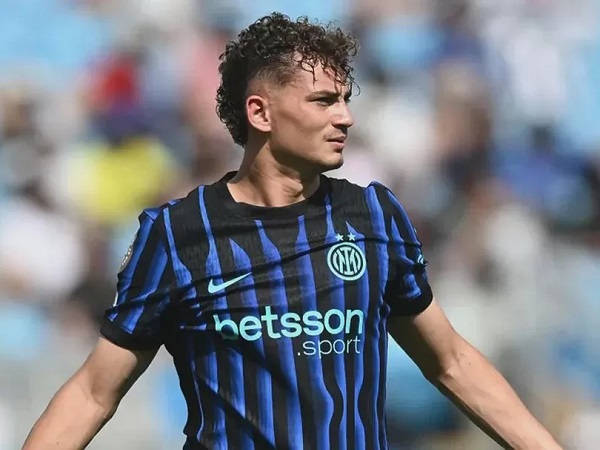 Cagliari Sukses Dapatkan Sebastiano Esposito Setelah Kalahkan Parma