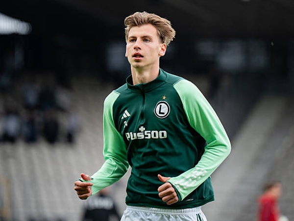AS Roma Jalin Kesepakatan Final untuk Transfer Jan Ziolkowski